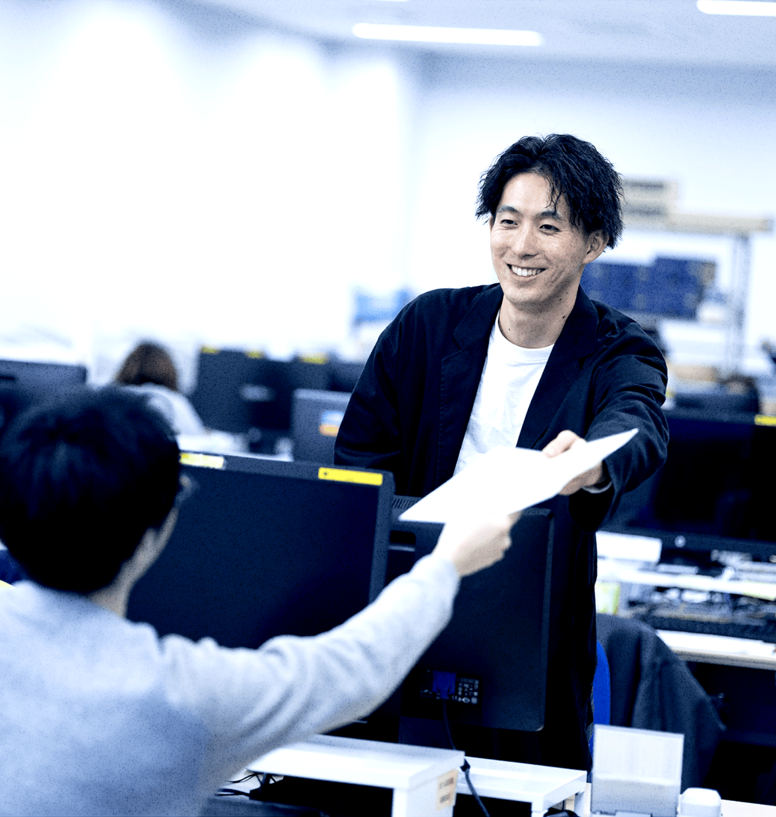 メインビジュアル06